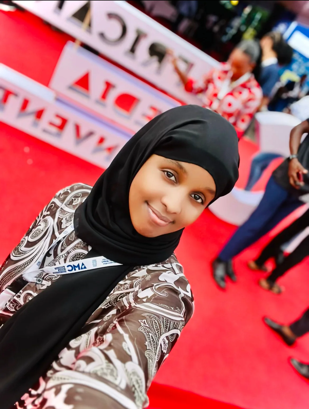 Ifrah Isse Mohamed, Hawlgalka Bilan Media